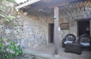 Área de estar no saguão