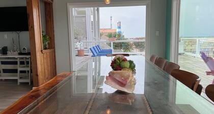 Pelicans Landing next to Kemah Boardwalk! Last Minute Rates text 713-425-9109