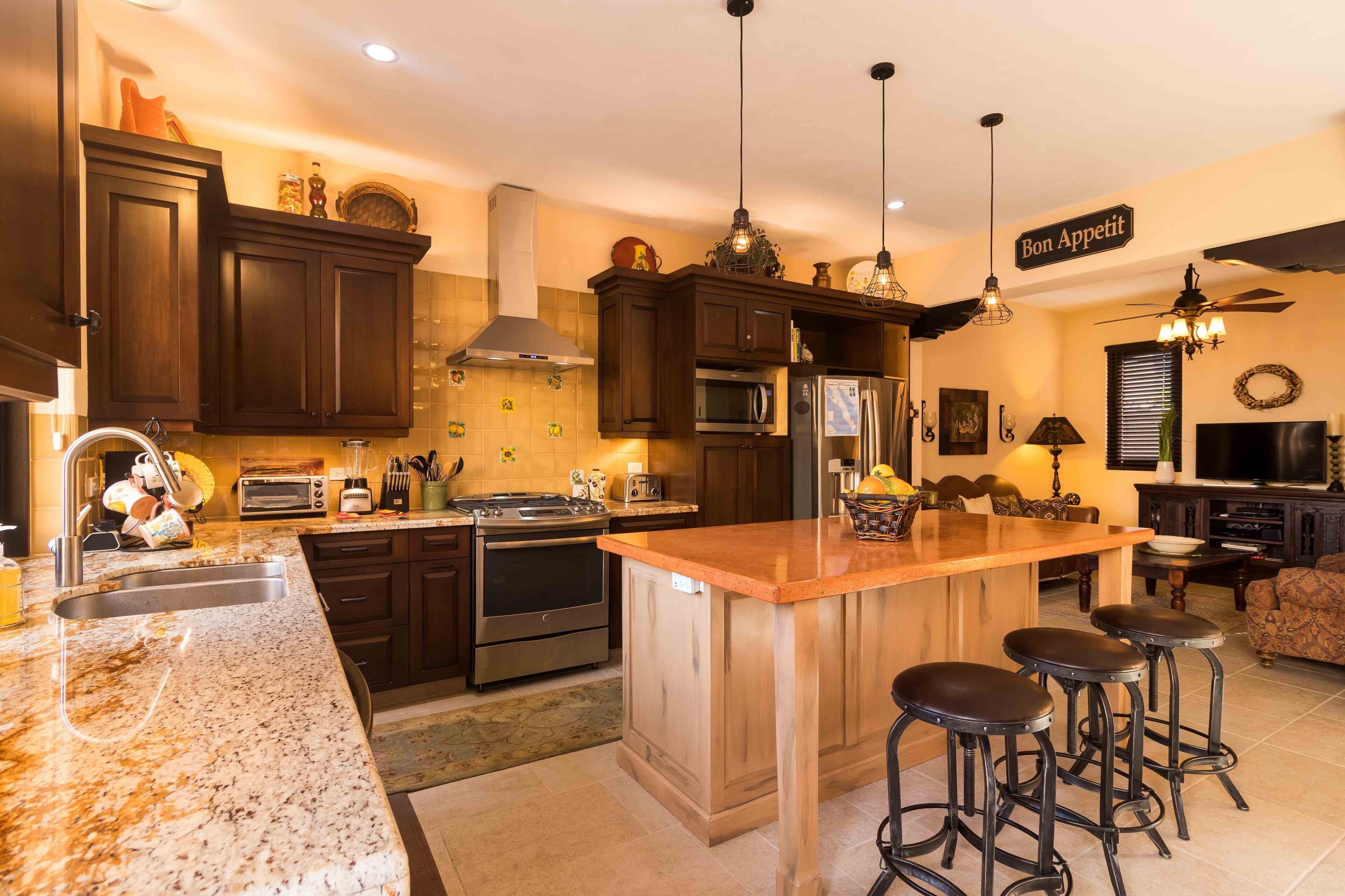 Outstanding Views 3 BR 3 and a half BA Home  with  Bikes