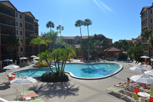 Ulkouima-allas, lämmitetty uima-allas