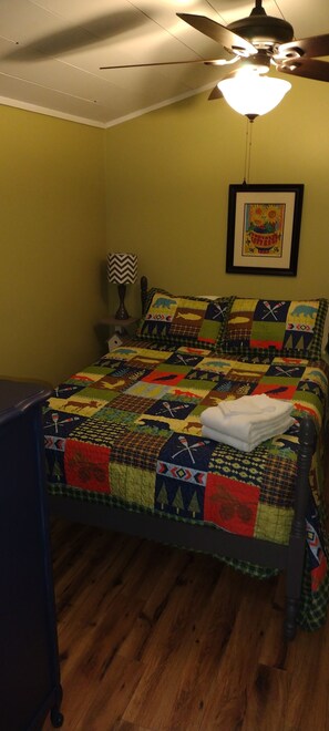 4 habitaciones, tabla de planchar con plancha y wifi gratis 