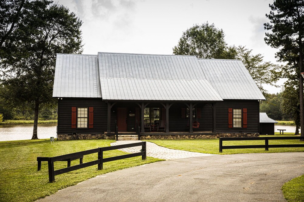 Country Lodge Getaway