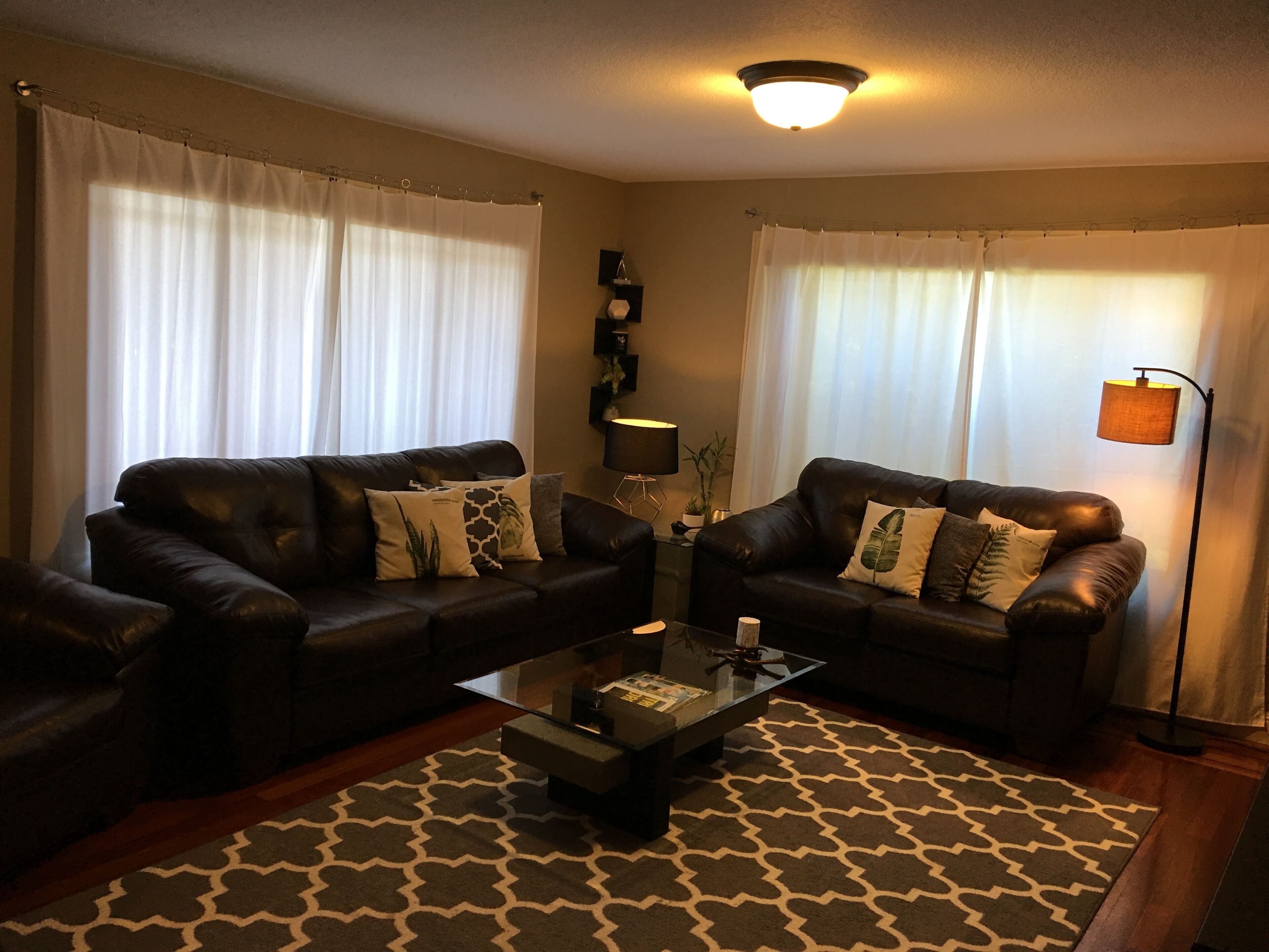 UPDATED: Mtn Top Upscale 4br with hot tub, Sauna, Jacuzzi, Mtn Views