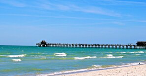 Liegestühle, Strandtücher