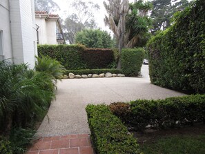 Property grounds - Prime Montecito Beach Location (Montecito)
