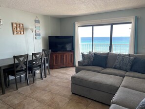 TV - On the beach 2 pools 3 hot tubs Balcony! January month 1499 February month 1499 (Panama City Beach)