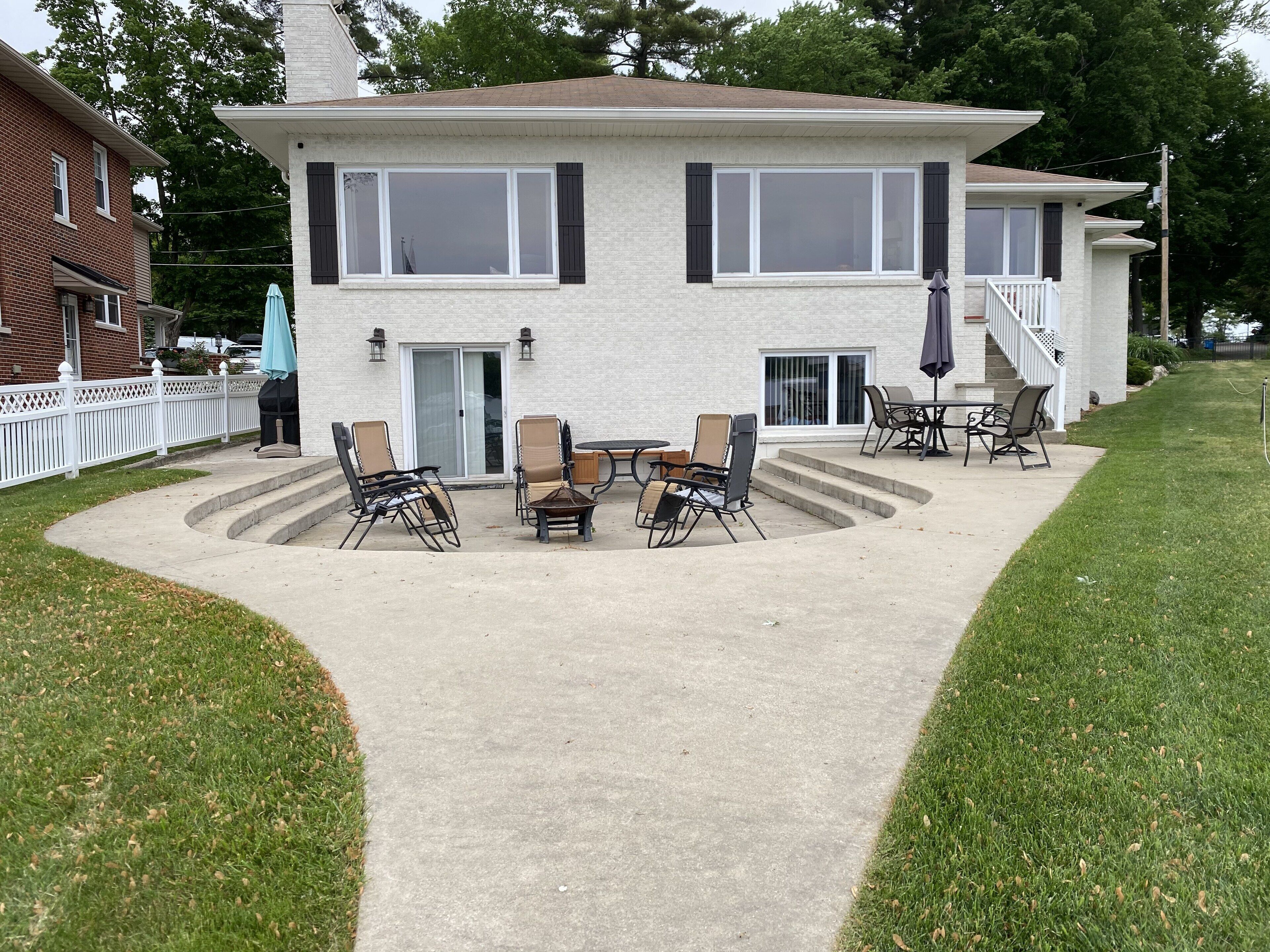 RARE FIND! Lake home on Prestigious, All-Sports,  DIAMOND LAKE. 