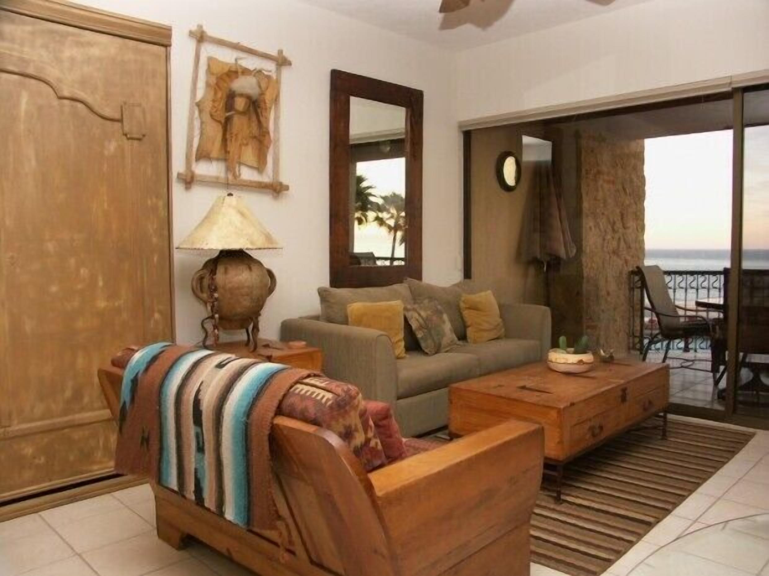 Beach Front Vacation Rental, 2nd Floor, Gated Entrance, 24 Hour Security