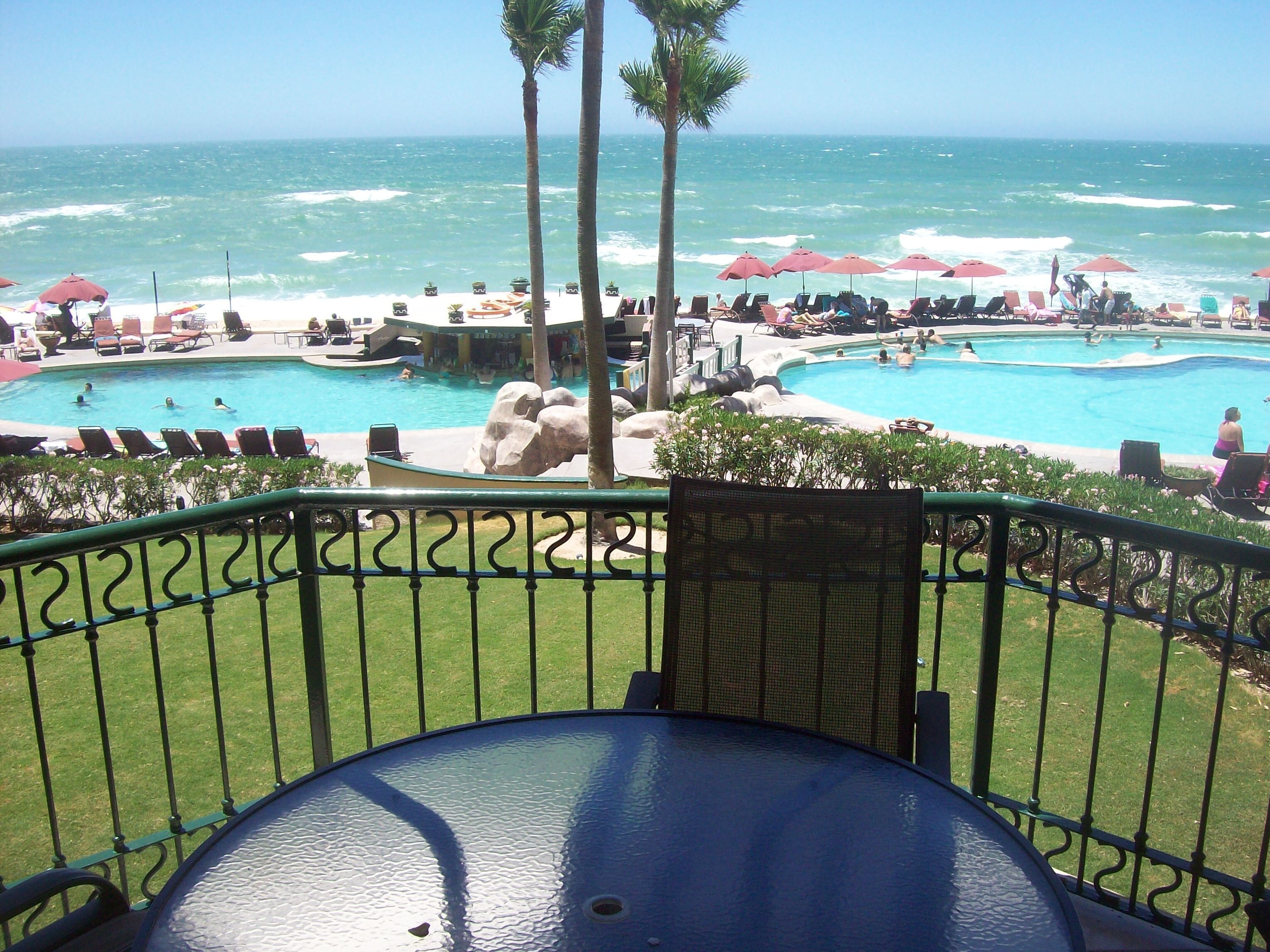 Beach Front Vacation Rental, 2nd Floor, Gated Entrance, 24 Hour Security