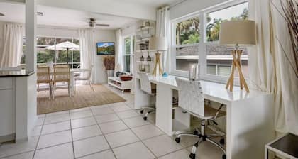 Beach Retreat House (Pool & Spa)