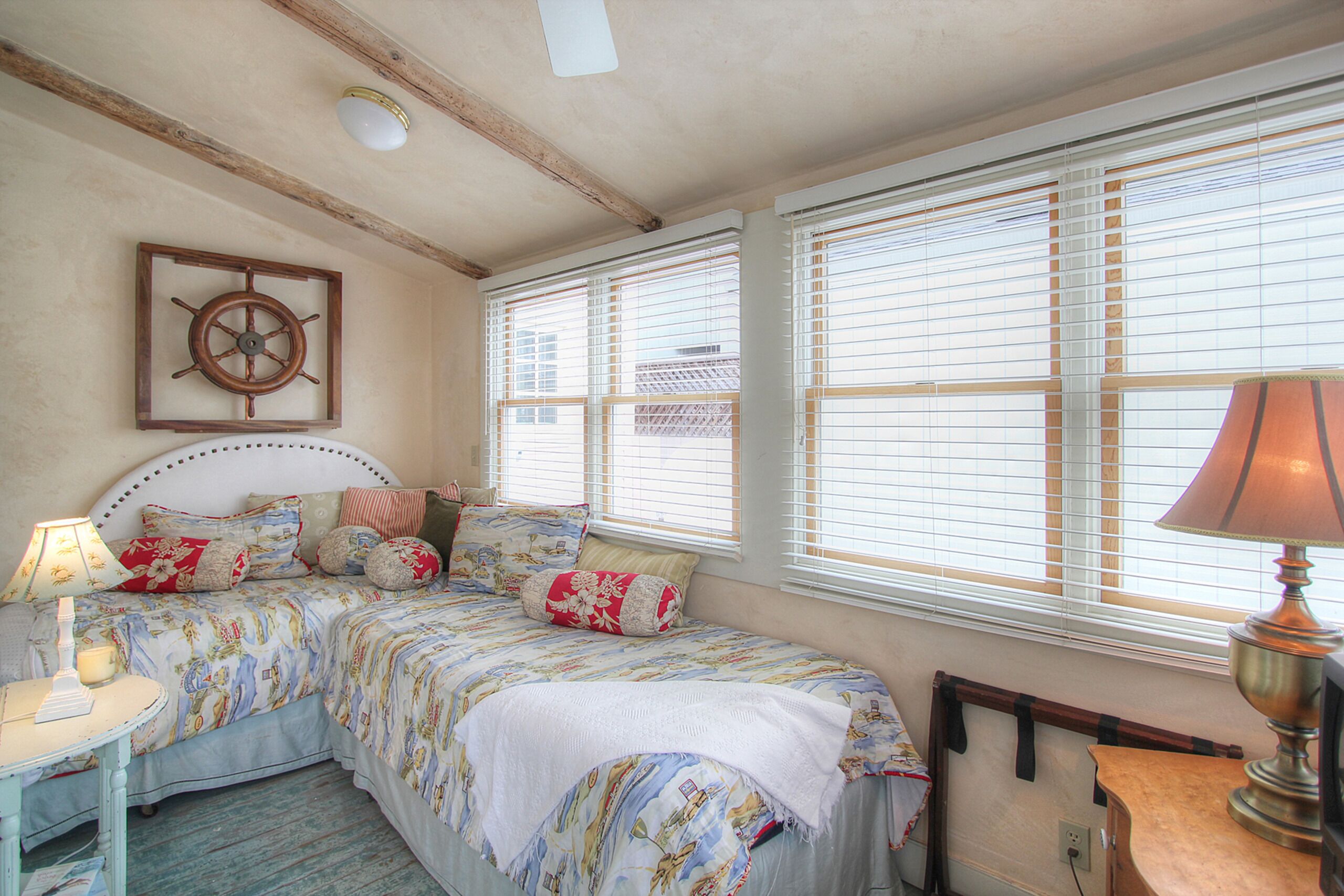 Capitola 'Rose Cottage' in the Heart of Capitola Village