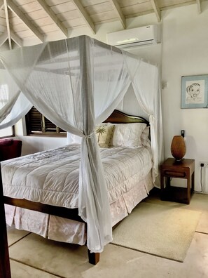 3 bedrooms, in-room safe, desk, iron/ironing board