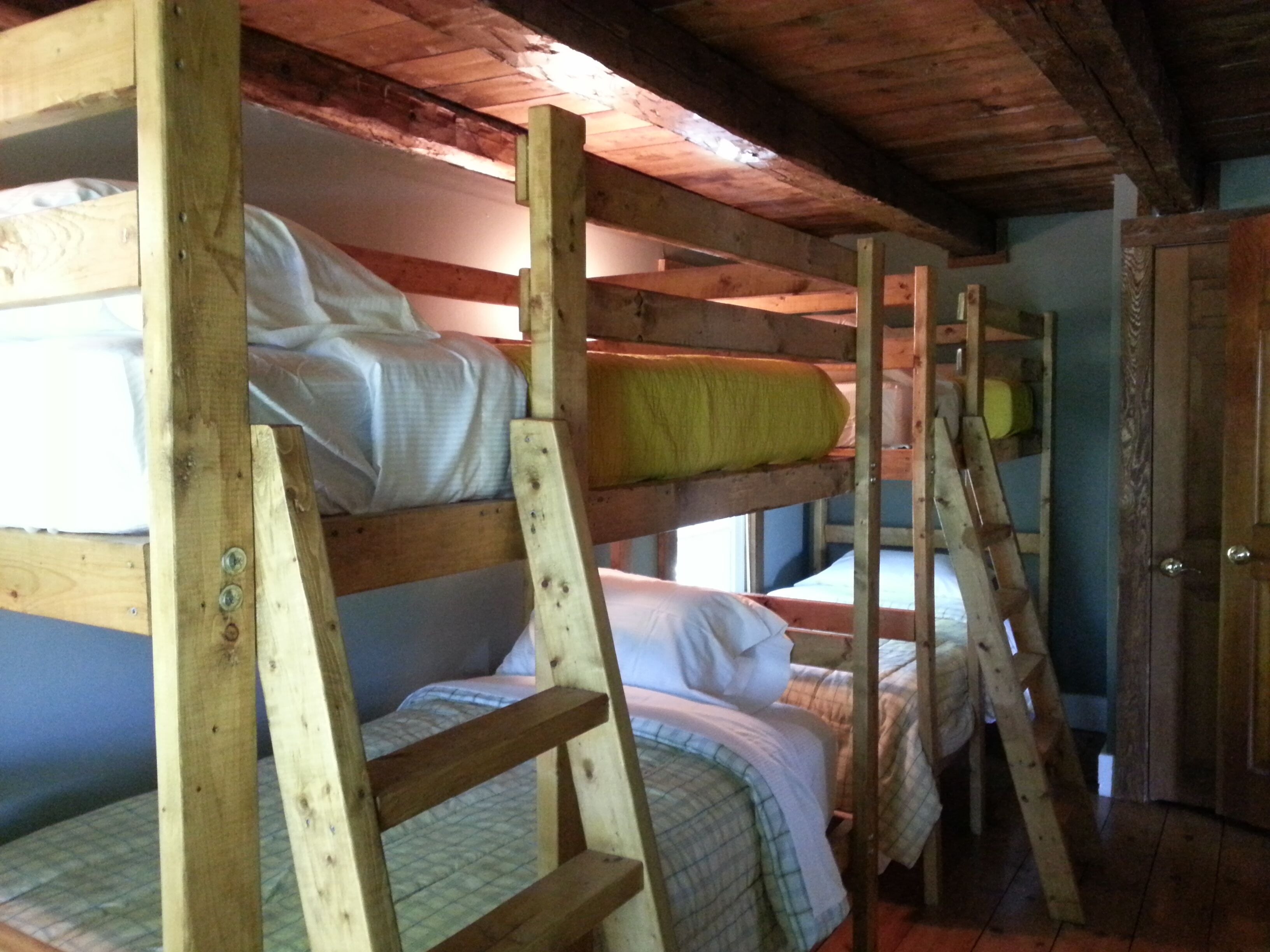 *Discounted weekly rates* Beautiful 52 acre Farmhouse! Catskills Family Getaway