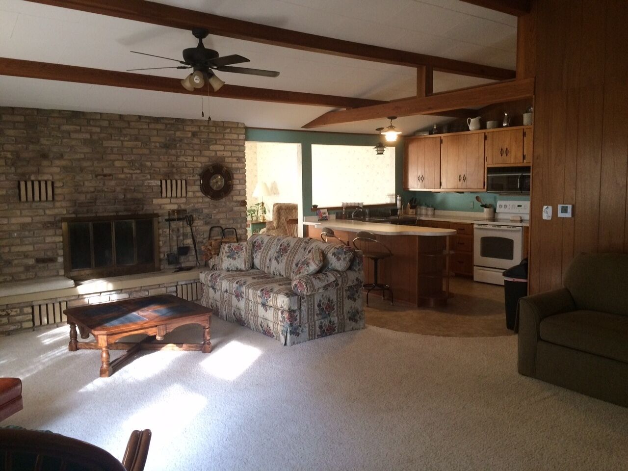 World class setting, Cottage on Peninsula surrounded by Lake Nokomis