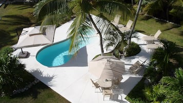 Piscine extérieure, piscine chauffée