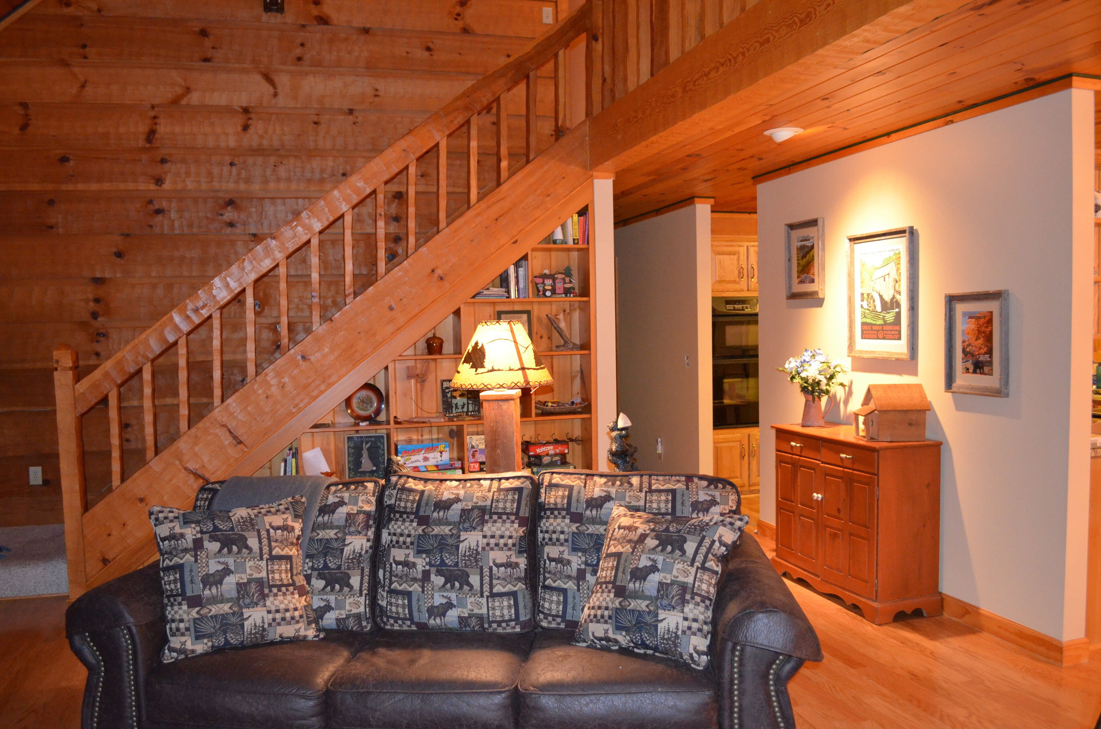 Three Little Birds Cabin - Over the top amenities and most popular cabin in area