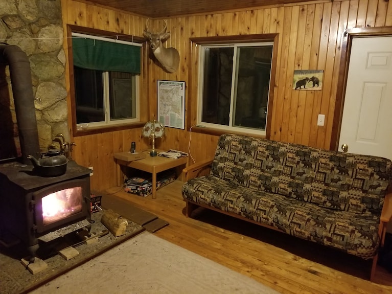 Germfask Mi, 2 Bedroom Cabin, Perfect For That U.p. Getaway ! Clean And Quite! - Michigan
