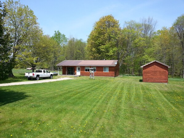 المنشأة من الخارج