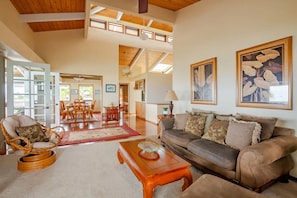 Smart TV, DVD player, books, offices