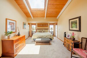 4 habitaciones, escritorio, tabla de planchar con plancha y wifi gratis 