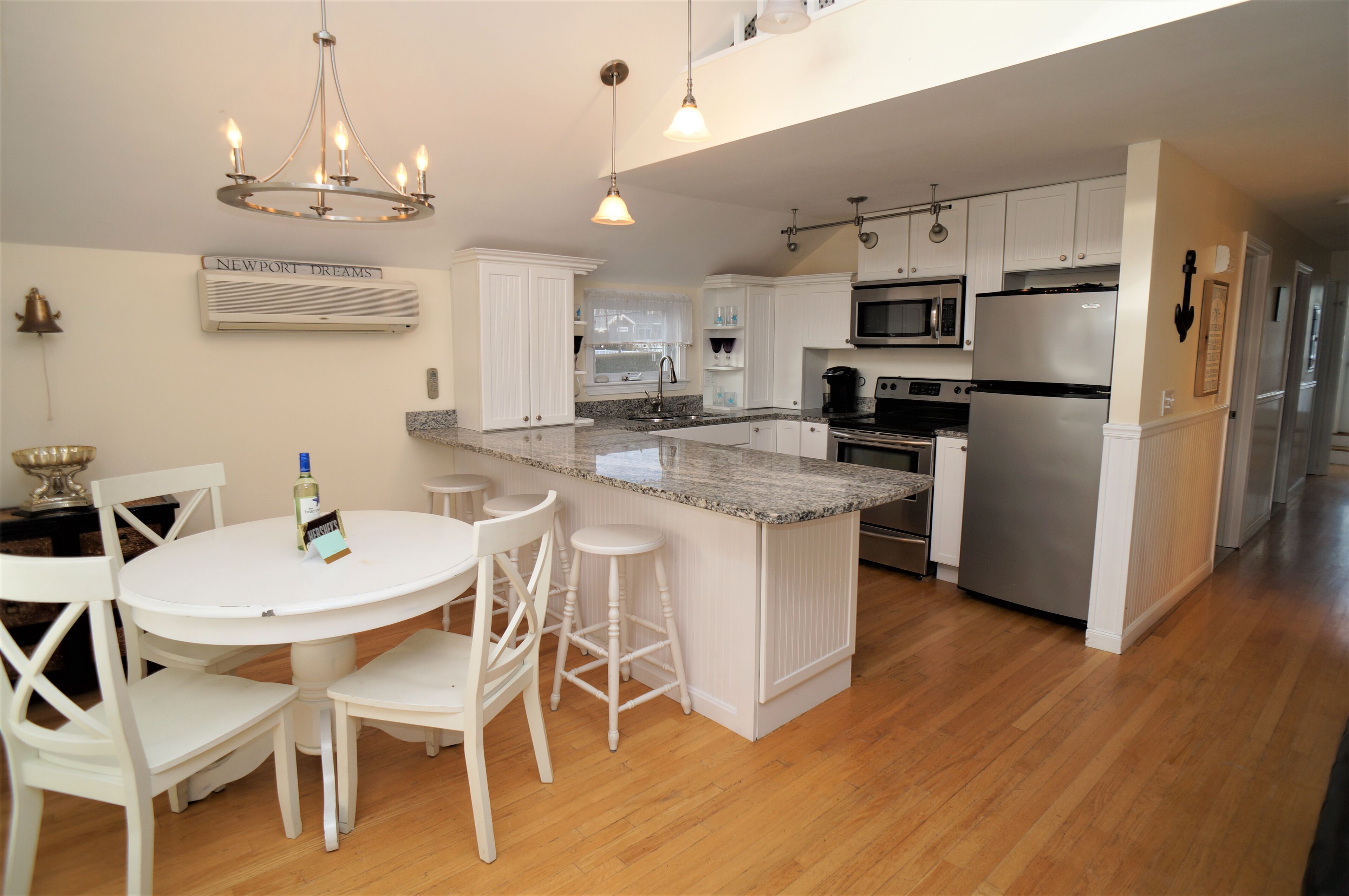 Newport - Ocean Views , 6 Full Baths, 8 Bedrooms, Sleeps 16 Adults Plus Children