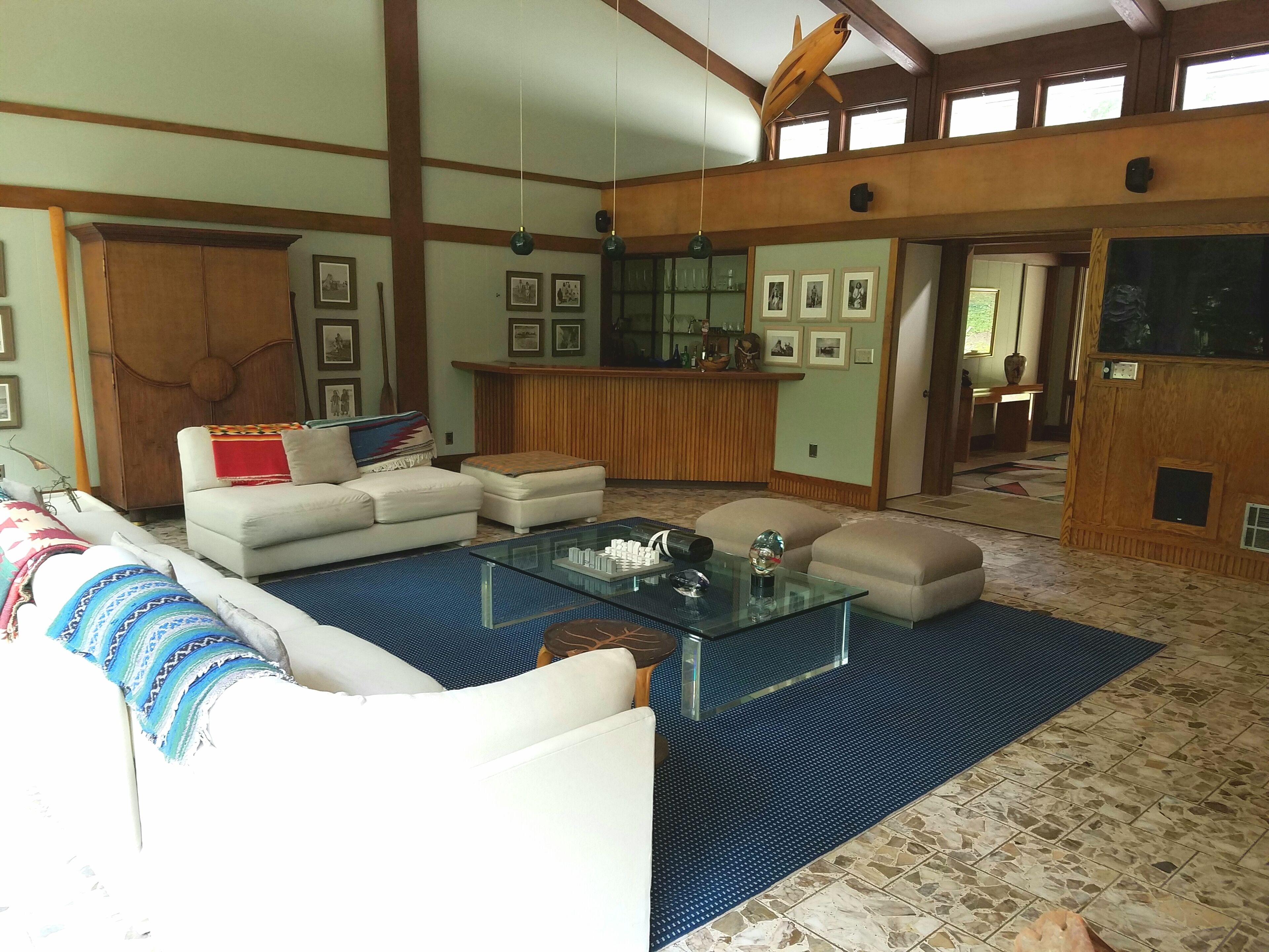 Executive Private Home with Beautiful Landscaping