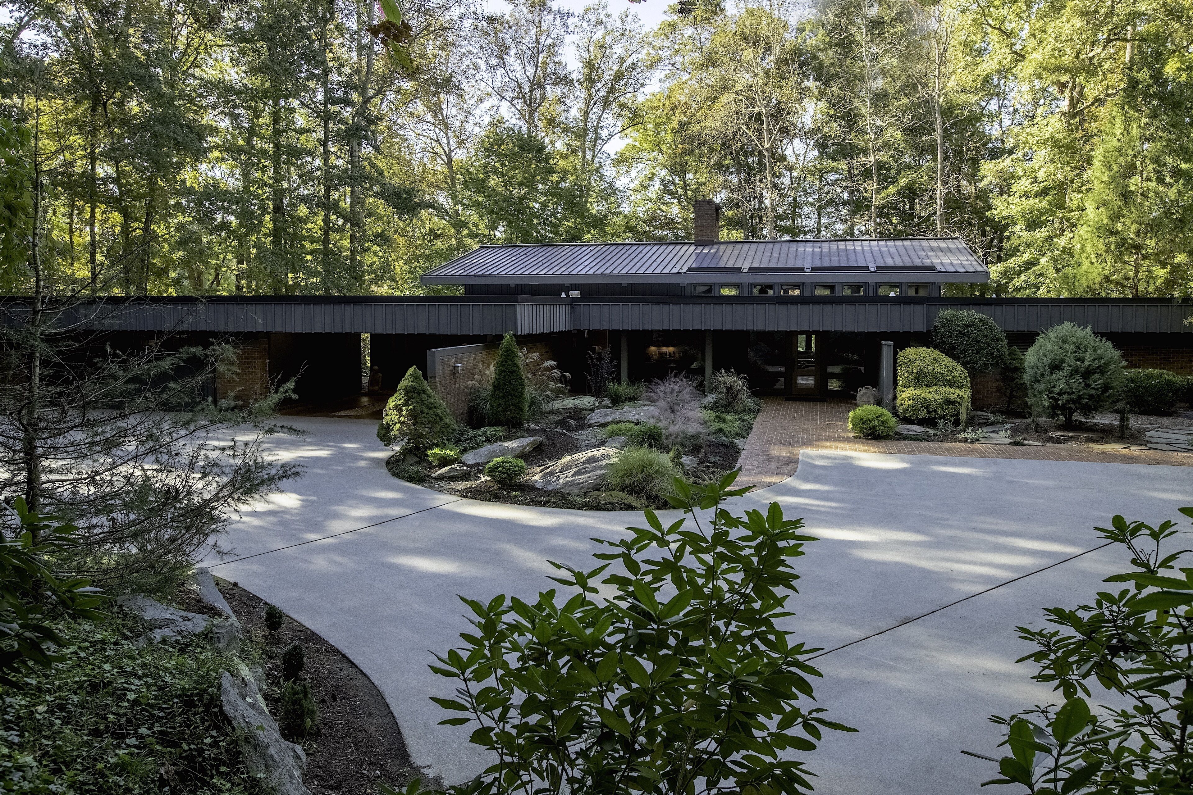 Executive Private Home with Beautiful Landscaping