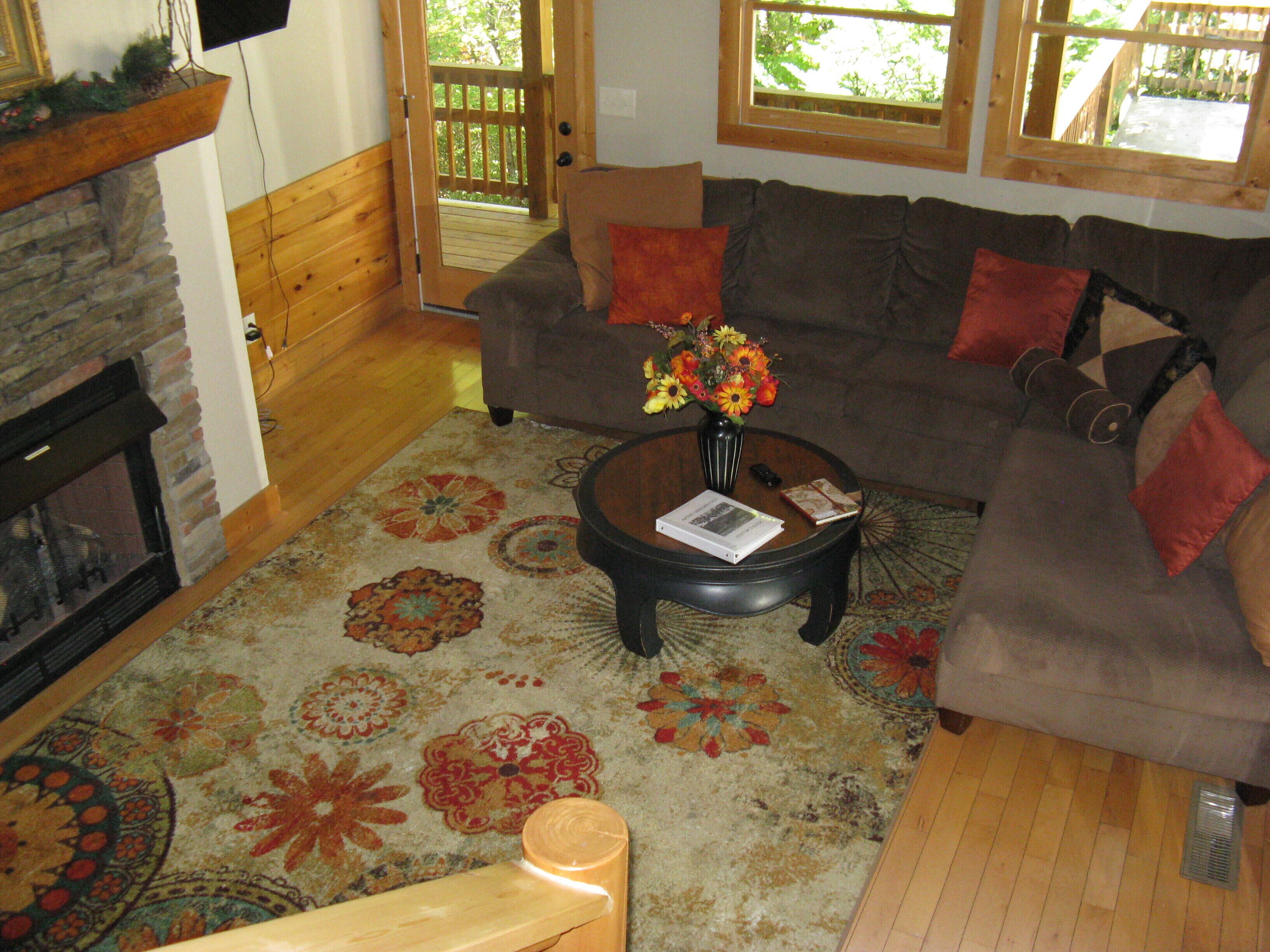 Mountain Retreat - Hot Tub, Fireplaces, Pool Table 