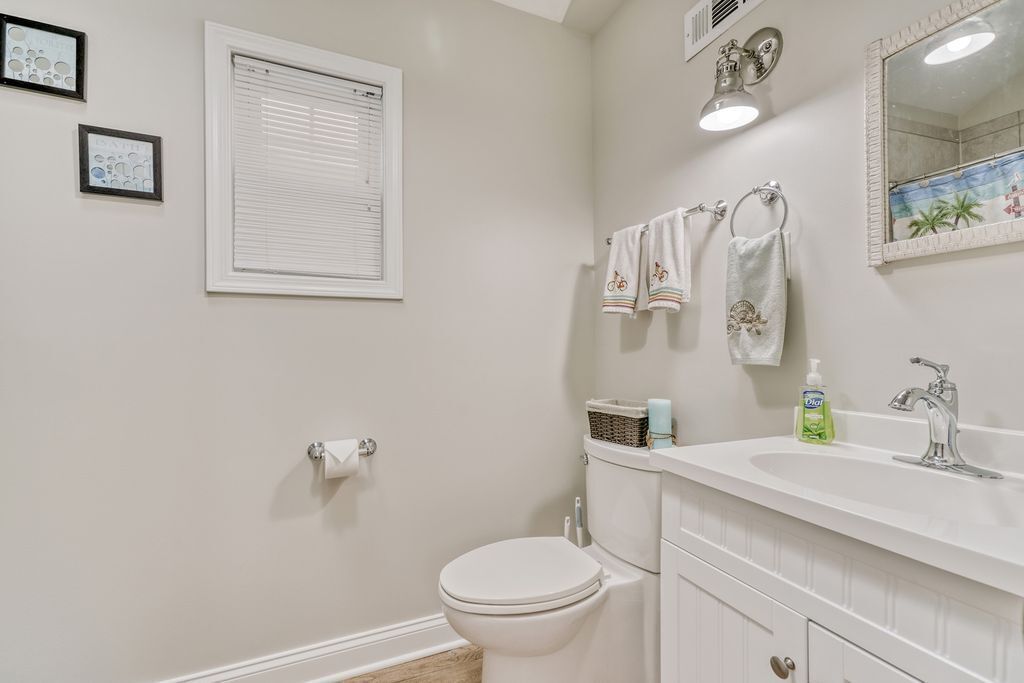 Waterfront Home on Lake Ontario with 50' of Sandy Beach!