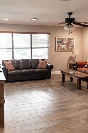 تلفزيون ذكي