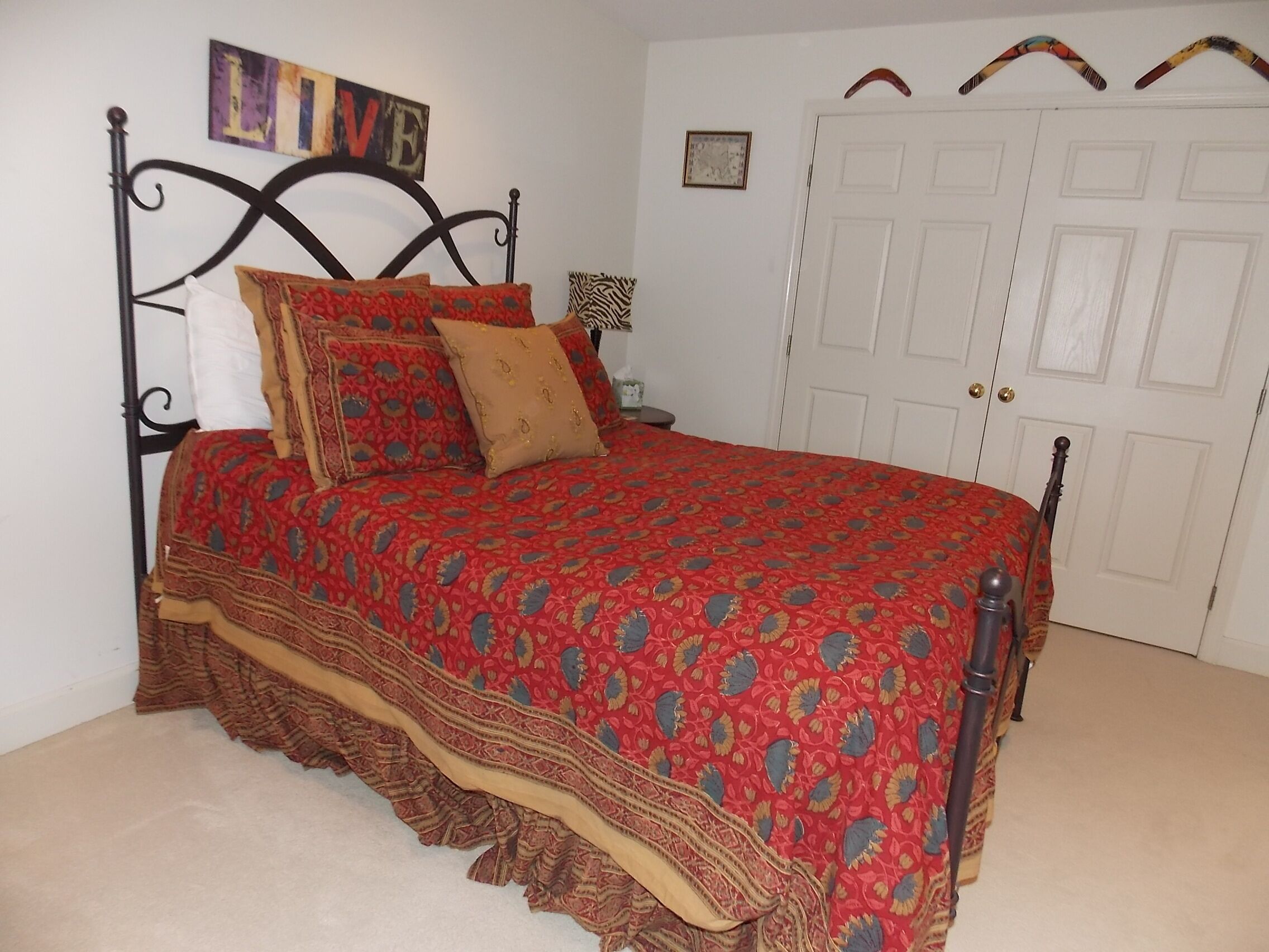 Golf Course , Bourbon And Horses!!  Apt near Horse Park and the Bourbon Trail 