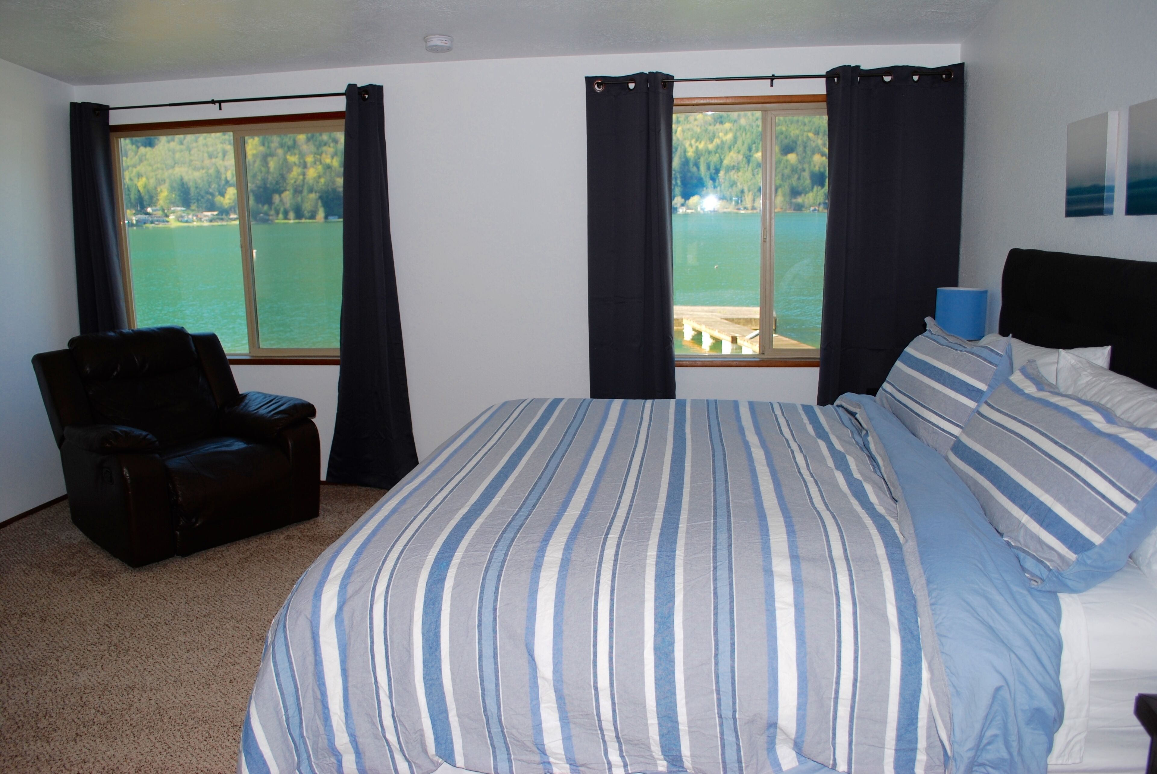 Incredible Waterfront Property on Lake Sutherland... Sunny Side of Lake!!!