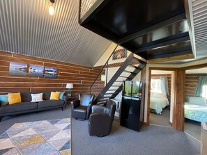 3 bedrooms, WiFi - MountainTop Cabin Seward (Seward)