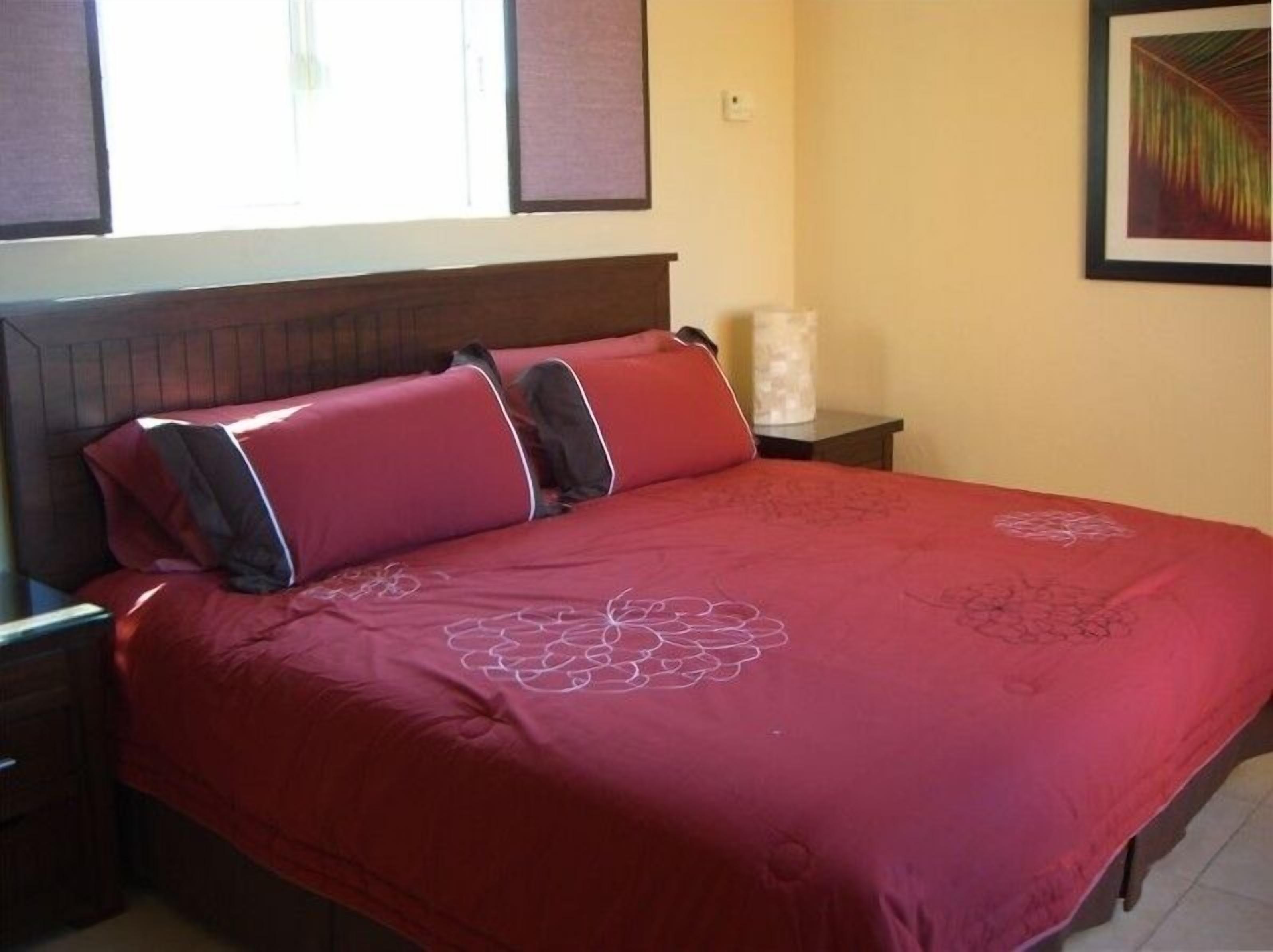 Beach, Pool, Golf, Fishing and Sea-Life Adventures!