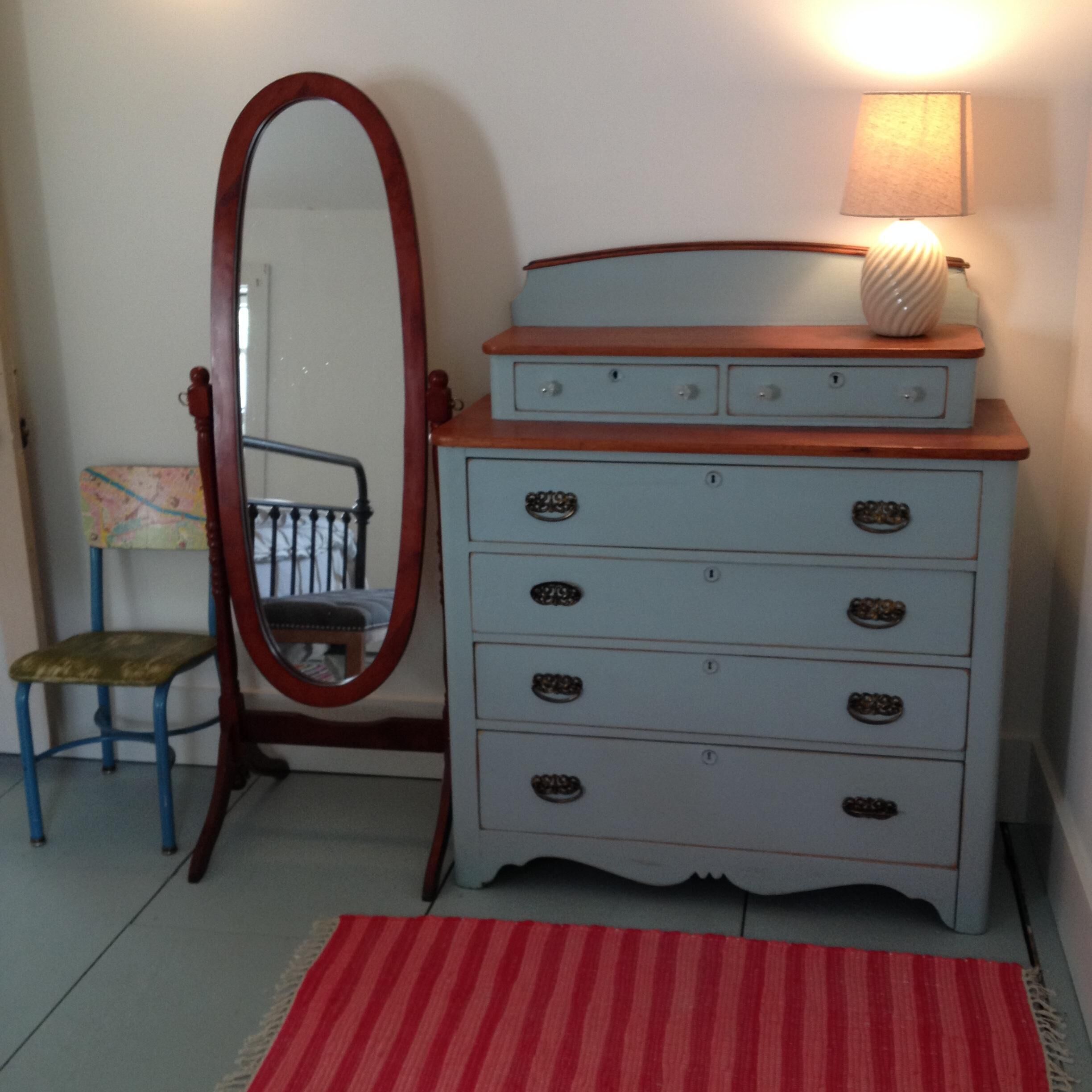 Cozy bedroom in guest house, in the village of Franklin, New York!