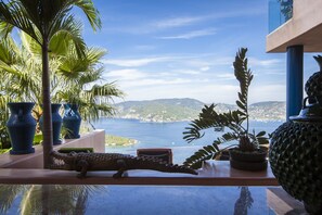 Property grounds - Stunning Bayview Zihuatanejo Luxury Villa Casa Espiritu (Zihuatanejo)