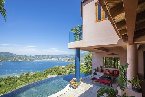 Stunning Bayview Zihuatanejo Luxury Villa Casa Espiritu