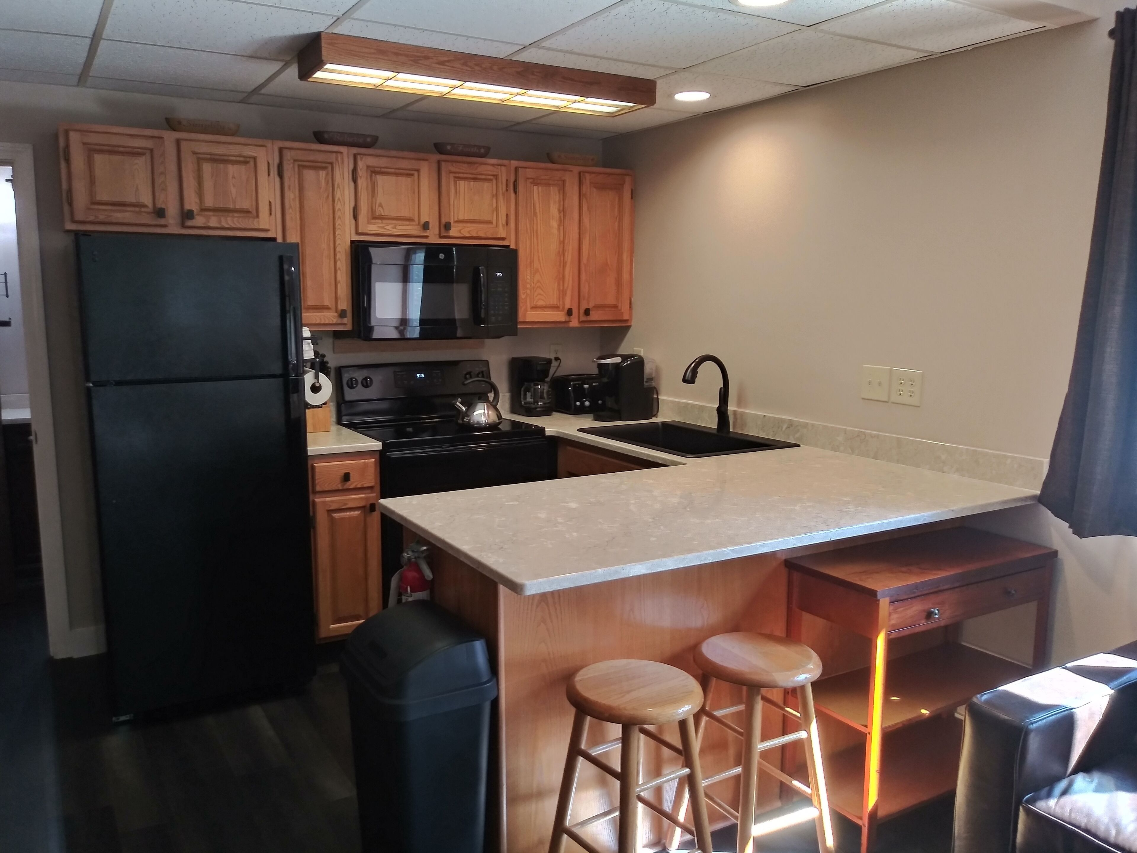 RENOVATED New Hampshire Condo sleeps 6 *** Attitash Resort - Near North Conway