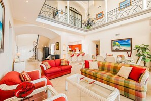 Smart TV, DVD player, stereo