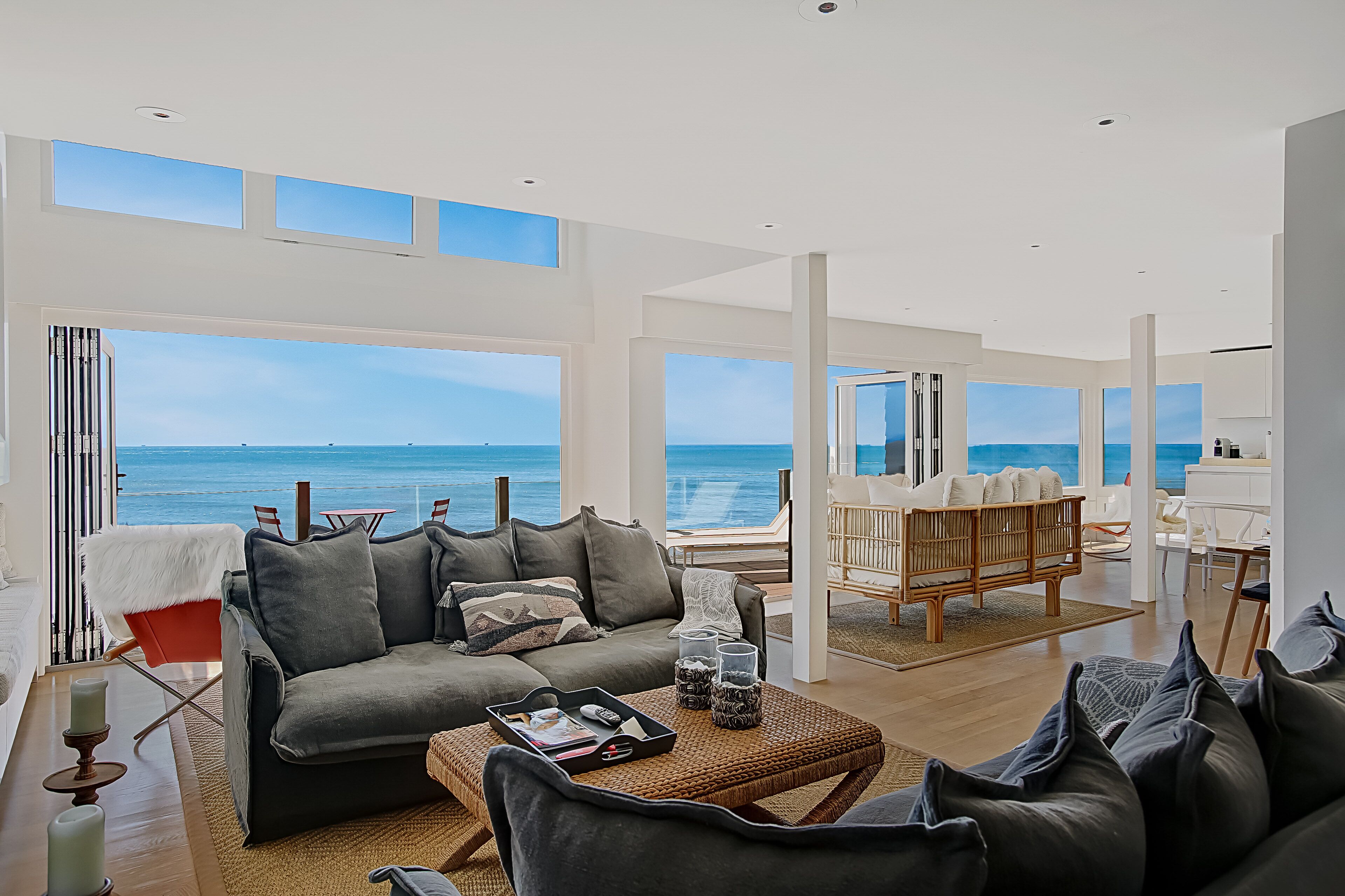 "Strand Hus" An Ocean Front California Dream