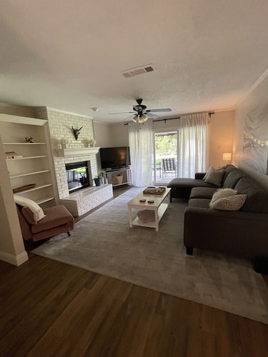 Private Home in the Middle of Dallas/Ft. Worth