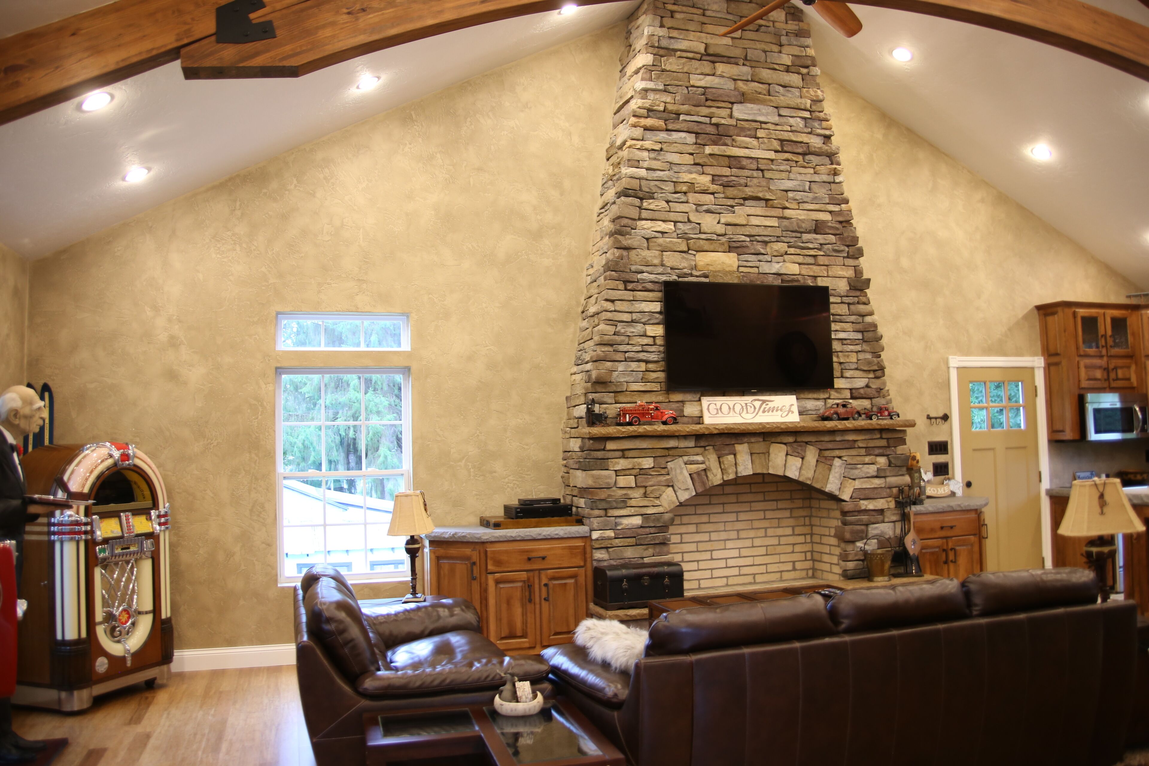 Covered Bridge Cottage Near Historic Downtown Bedford