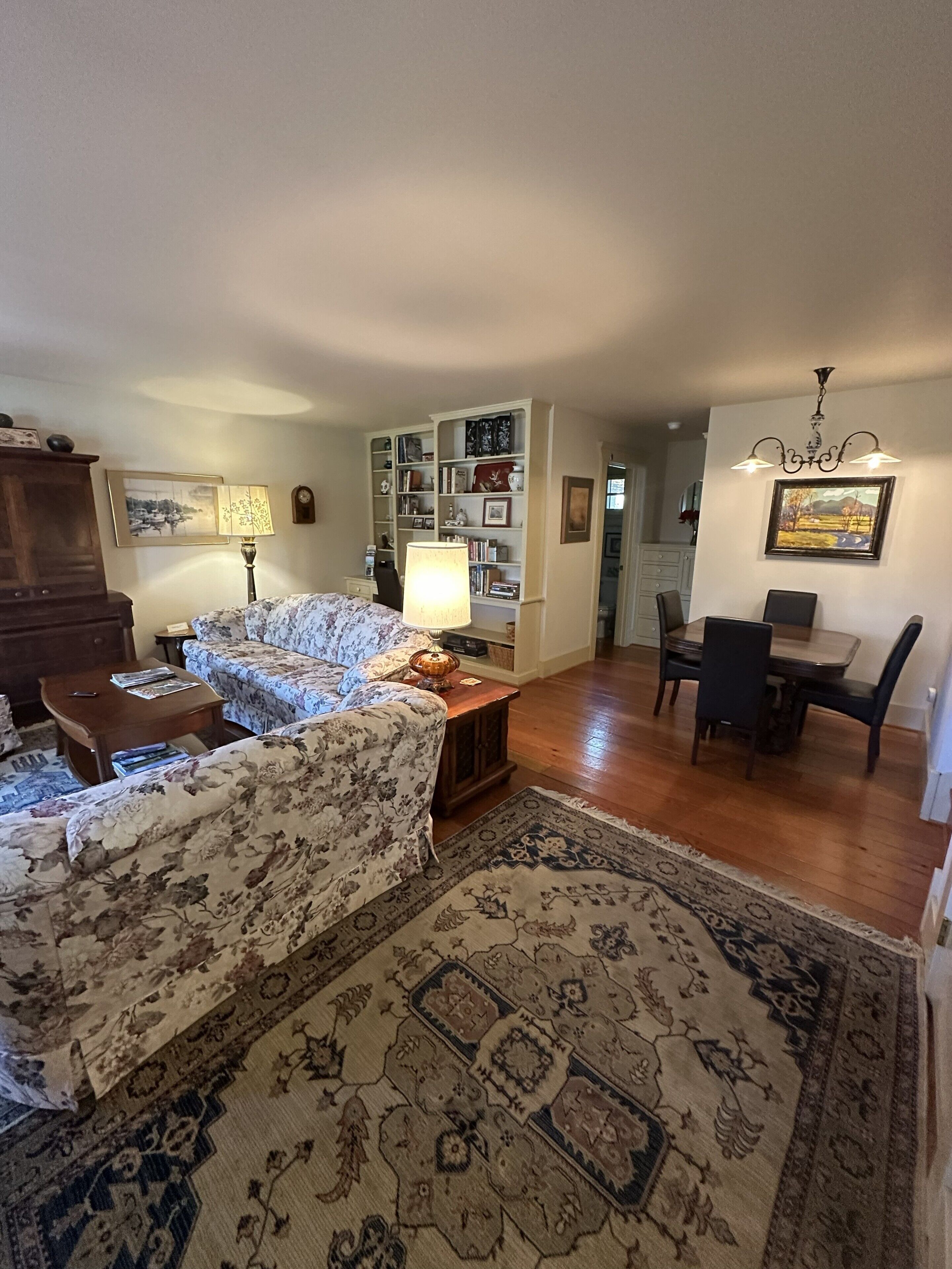 TV, DVD player, offices