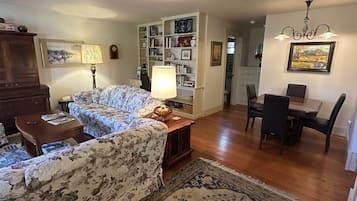 TV, DVD player, offices