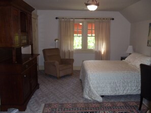 2 habitaciones, tabla de planchar con plancha y wifi gratis 