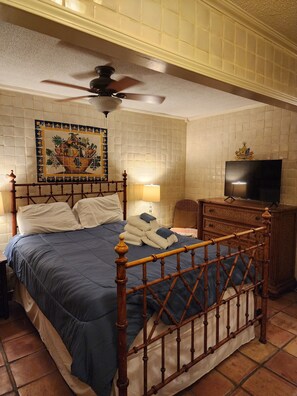 1 makuuhuone, silitysrauta/-lauta, ilmainen Wi-Fi, vuodevaatteet