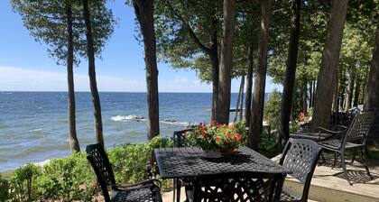 Sister Bay Lake Front Dog Friendly Bikes Grill Fire Pit New Piers & Boat Slips