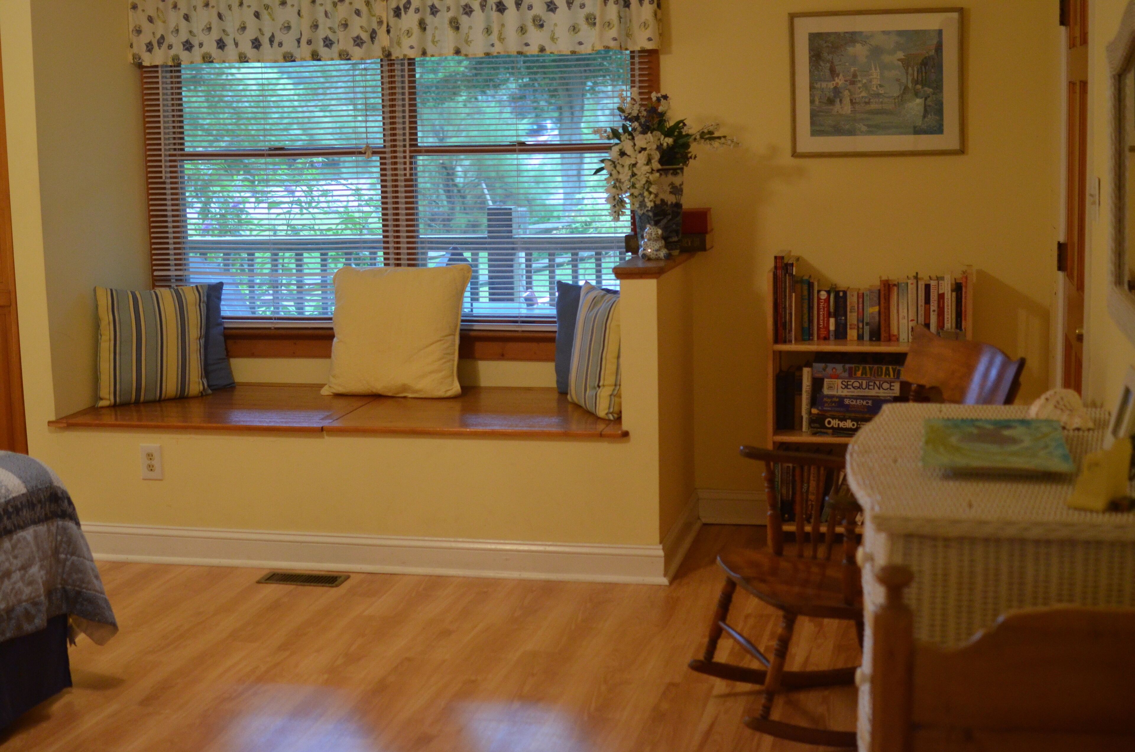 Quaint, Peaceful Beach Retreat