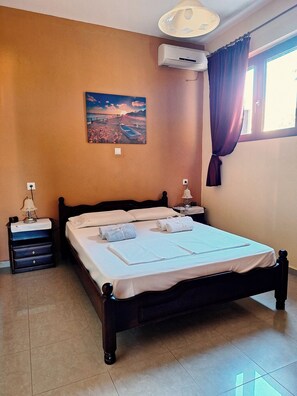 2 bedrooms, iron/ironing board, free WiFi, bed sheets