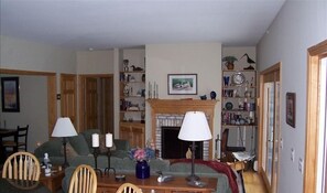 Interior - Wonderful Cape with Stunning Waterviews and Sunsets (Waldoboro)